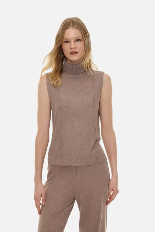 Soft-touch vest sweater