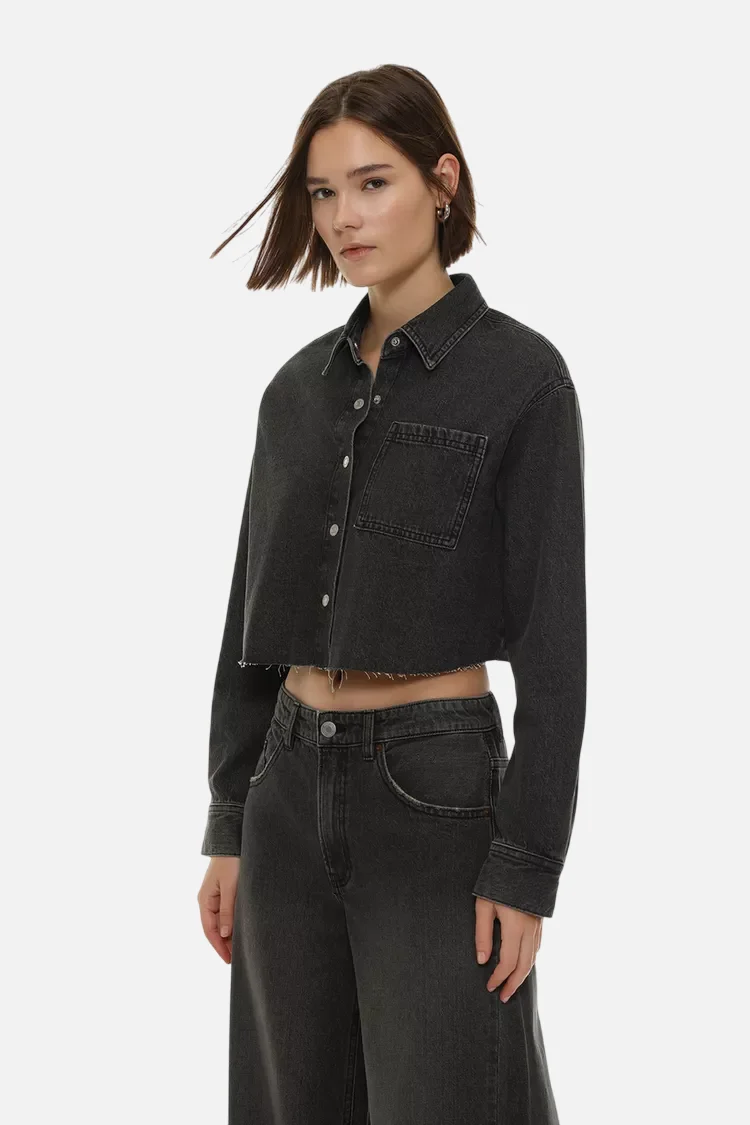 Cropped denim shirt - Image 5